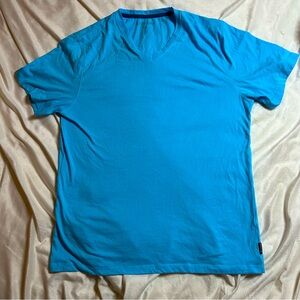 Men’s division V-neck T-shirt size XL color is light blue